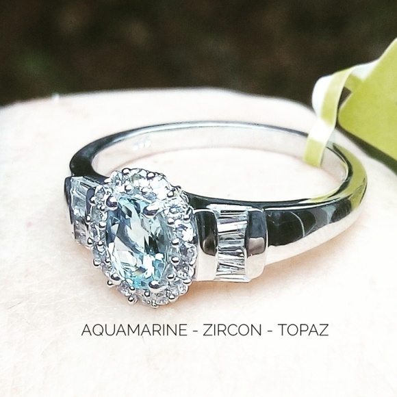 Jewelry - Genuine Aquamarine Ring